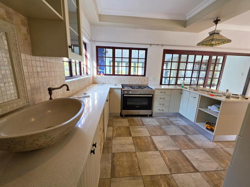 To Let 4 Bedroom Property for Rent in Six Fountains Estate Gauteng