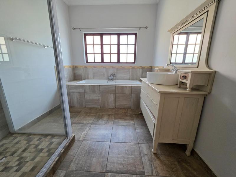 To Let 4 Bedroom Property for Rent in Six Fountains Estate Gauteng