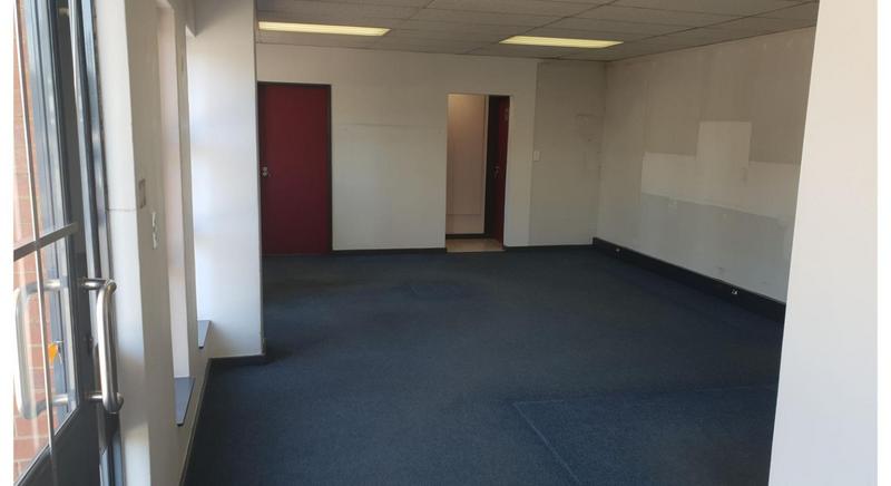 To Let Commercial Property for Rent in Randjespark Gauteng