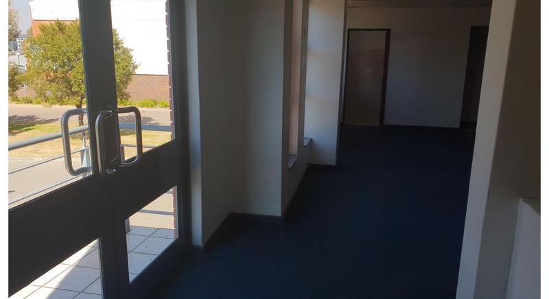To Let Commercial Property for Rent in Randjespark Gauteng
