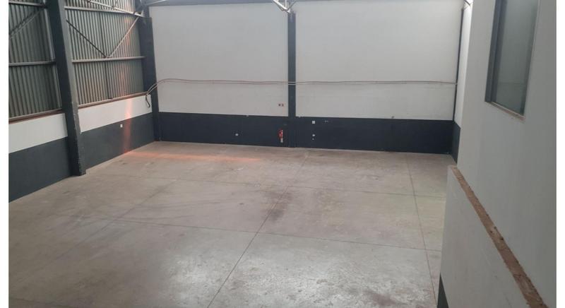 To Let Commercial Property for Rent in Randjespark Gauteng