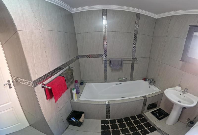 3 Bedroom Property for Sale in Amberfield Valley Gauteng