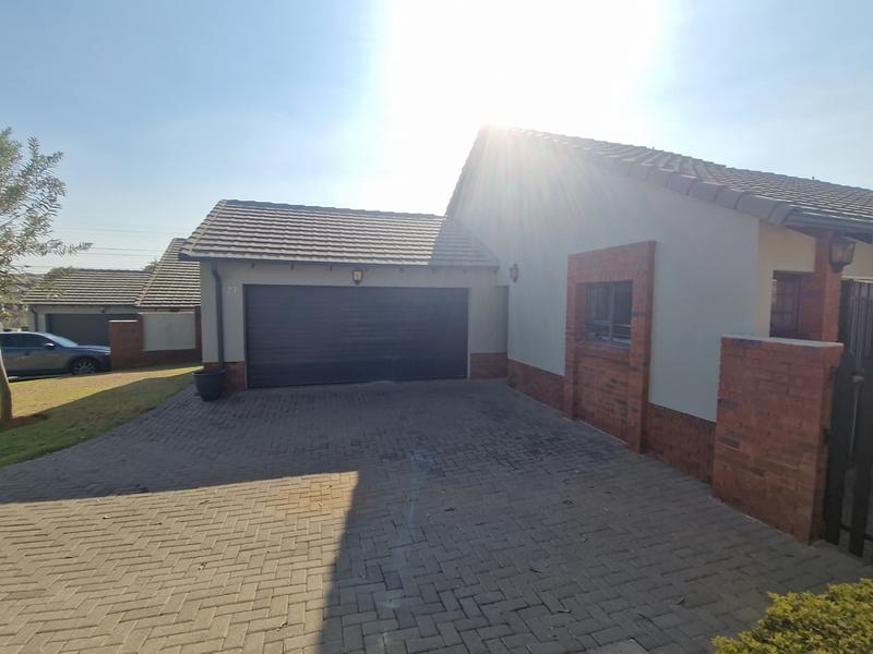 3 Bedroom Property for Sale in Amberfield Valley Gauteng