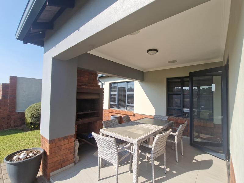 3 Bedroom Property for Sale in Amberfield Valley Gauteng