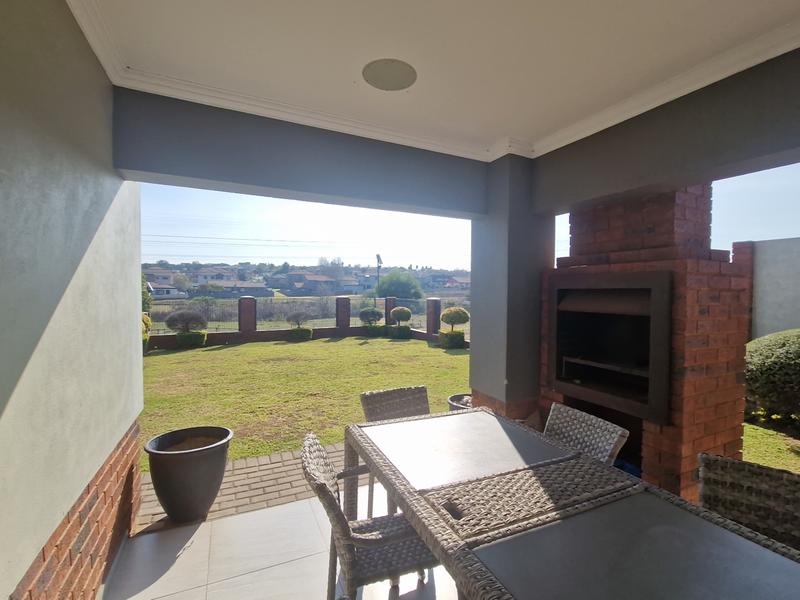 3 Bedroom Property for Sale in Amberfield Valley Gauteng