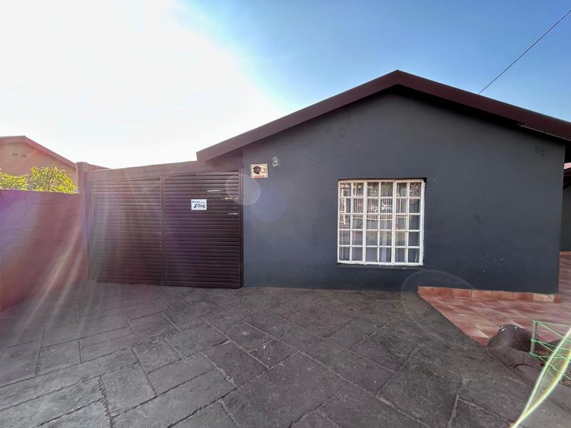 4 Bedroom Property for Sale in Kwaggasrand Gauteng