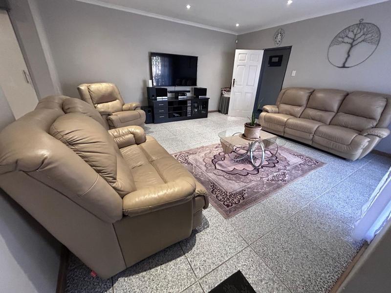 4 Bedroom Property for Sale in Kwaggasrand Gauteng
