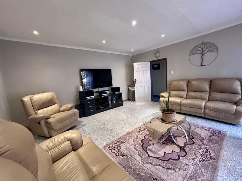 4 Bedroom Property for Sale in Kwaggasrand Gauteng