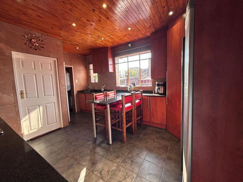 4 Bedroom Property for Sale in Kwaggasrand Gauteng