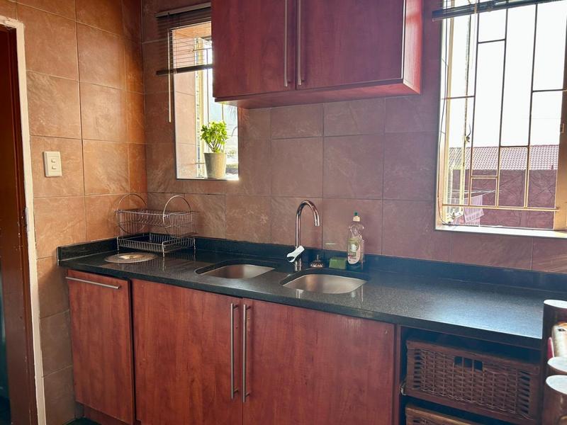 4 Bedroom Property for Sale in Kwaggasrand Gauteng