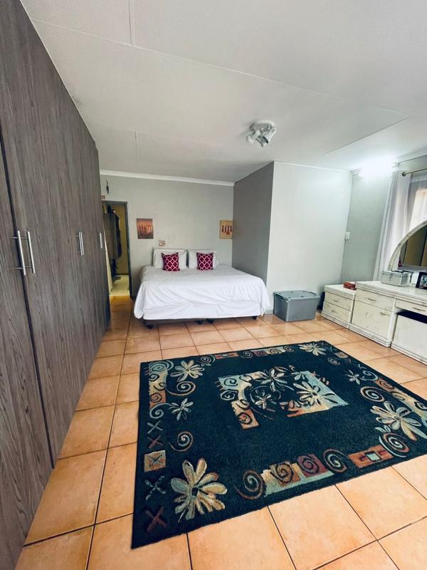 4 Bedroom Property for Sale in Kwaggasrand Gauteng