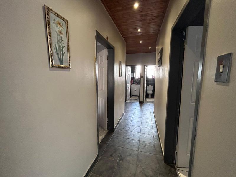 4 Bedroom Property for Sale in Kwaggasrand Gauteng
