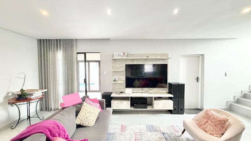 4 Bedroom Property for Sale in Summerfields Estate Gauteng