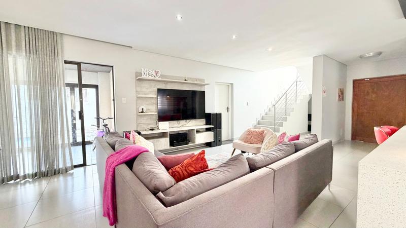 4 Bedroom Property for Sale in Summerfields Estate Gauteng