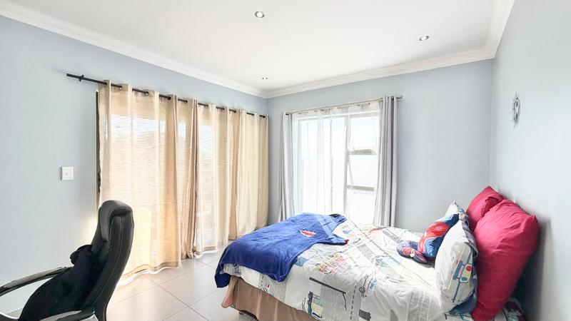 4 Bedroom Property for Sale in Summerfields Estate Gauteng