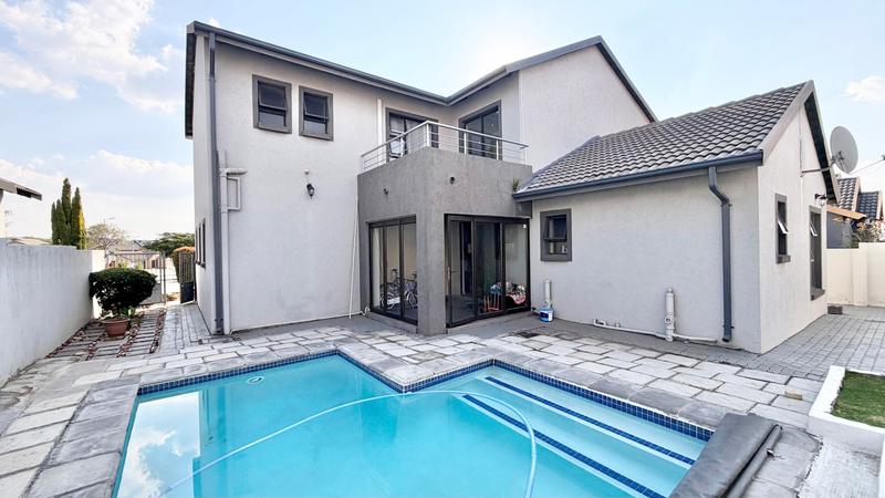 4 Bedroom Property for Sale in Summerfields Estate Gauteng