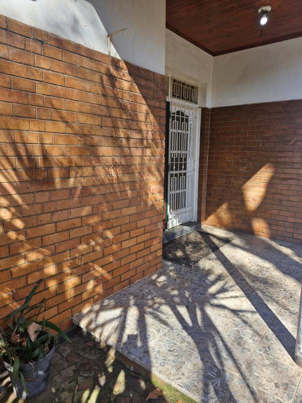 2 Bedroom Property for Sale in Bezuidenhout Valley Gauteng