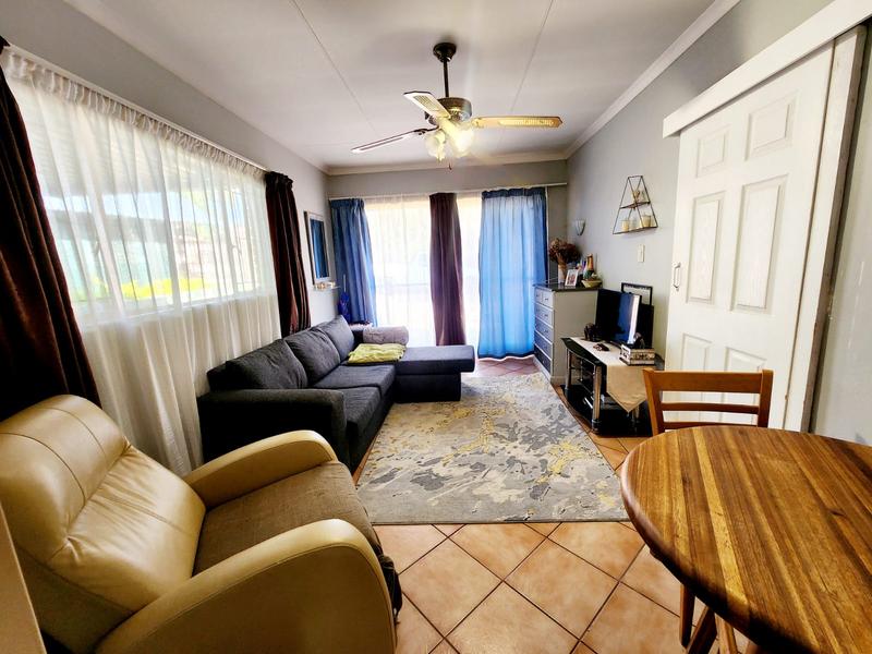 To Let 4 Bedroom Property for Rent in Rooihuiskraal Gauteng