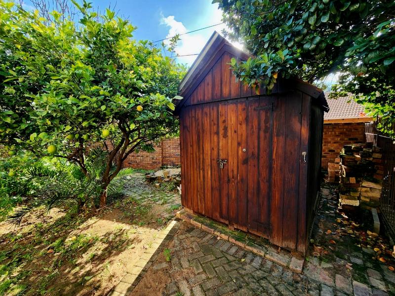 To Let 4 Bedroom Property for Rent in Rooihuiskraal Gauteng