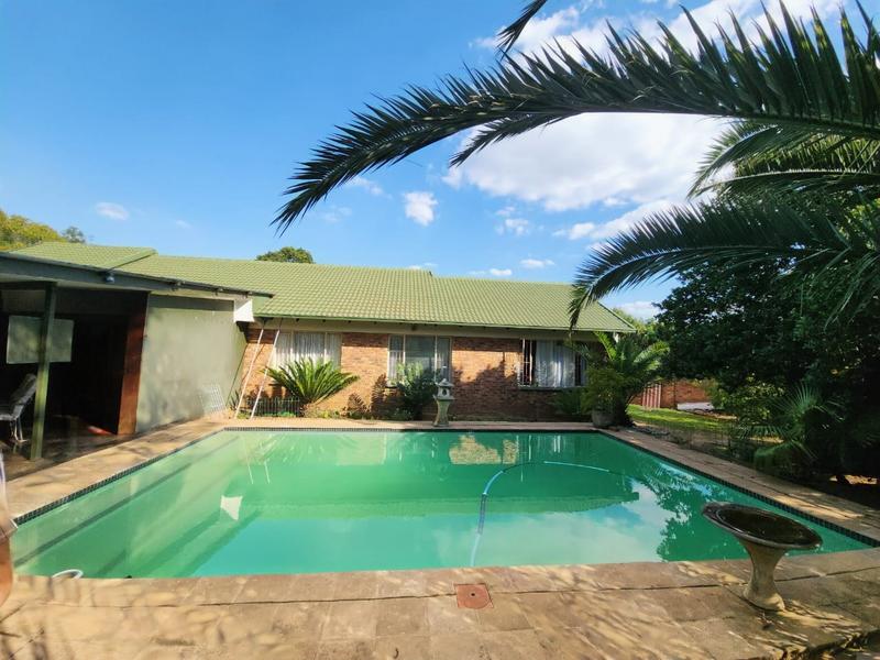 To Let 4 Bedroom Property for Rent in Rooihuiskraal Gauteng