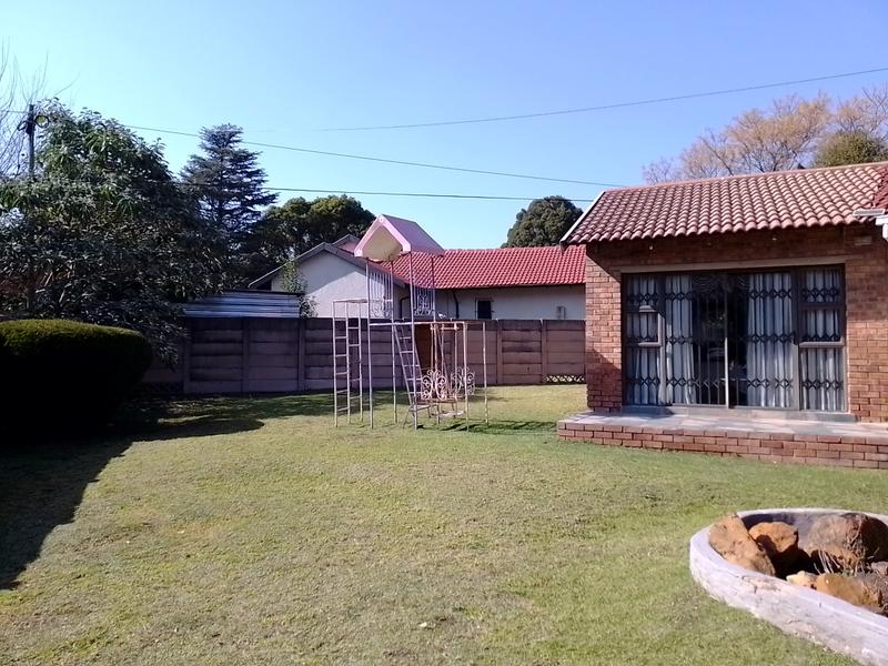 4 Bedroom Property for Sale in Albertsdal Gauteng