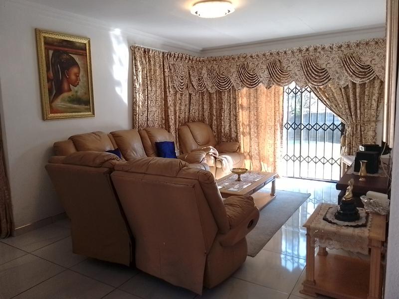 4 Bedroom Property for Sale in Albertsdal Gauteng