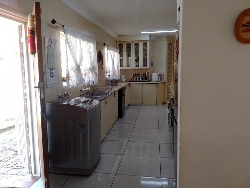 4 Bedroom Property for Sale in Albertsdal Gauteng