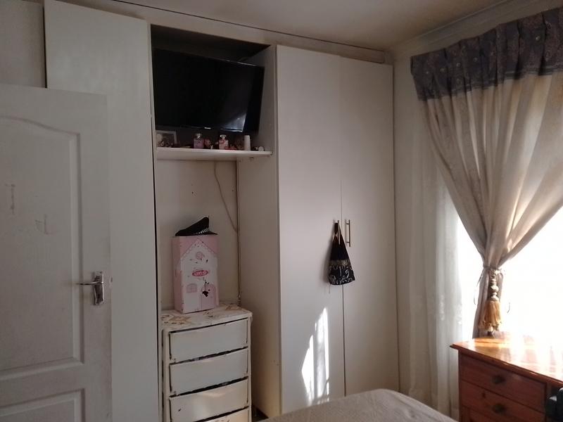 4 Bedroom Property for Sale in Albertsdal Gauteng