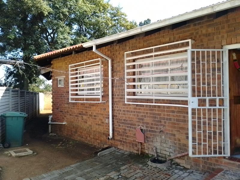 4 Bedroom Property for Sale in Albertsdal Gauteng