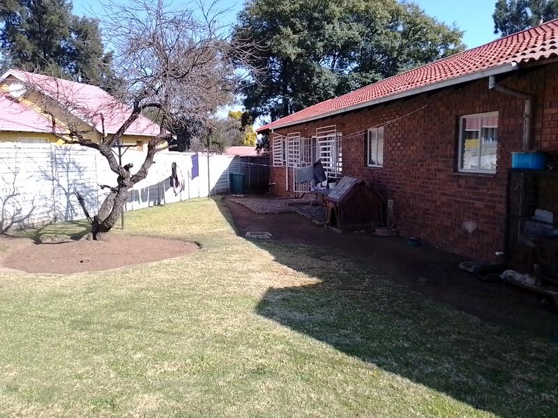 4 Bedroom Property for Sale in Albertsdal Gauteng