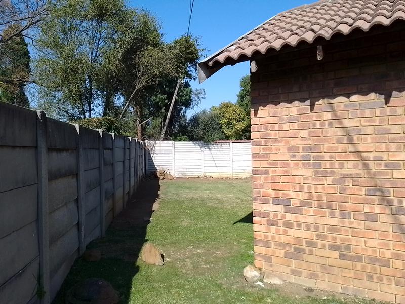 4 Bedroom Property for Sale in Albertsdal Gauteng