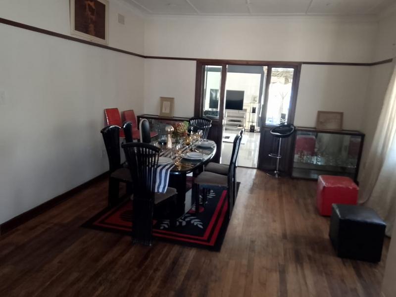4 Bedroom Property for Sale in Linmeyer Gauteng