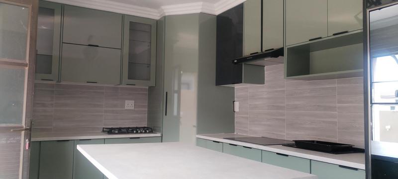 4 Bedroom Property for Sale in Wildtuinpark Gauteng