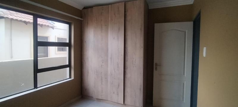 4 Bedroom Property for Sale in Wildtuinpark Gauteng