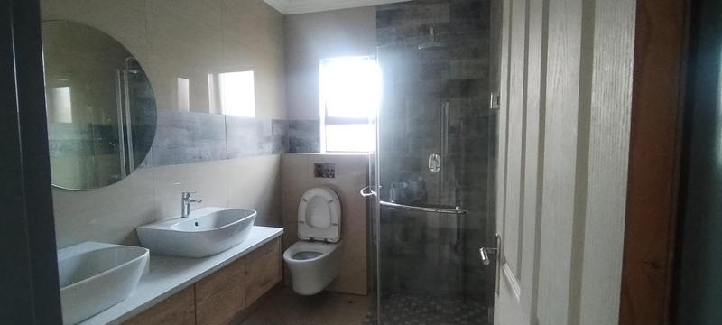 4 Bedroom Property for Sale in Wildtuinpark Gauteng