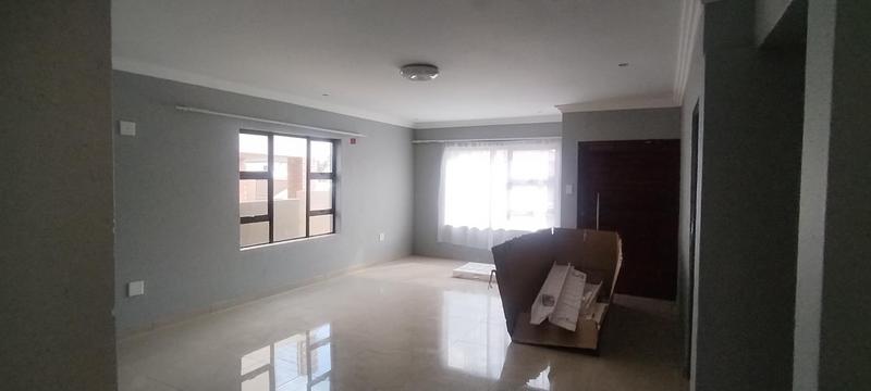 4 Bedroom Property for Sale in Wildtuinpark Gauteng