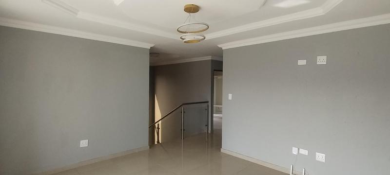 4 Bedroom Property for Sale in Wildtuinpark Gauteng
