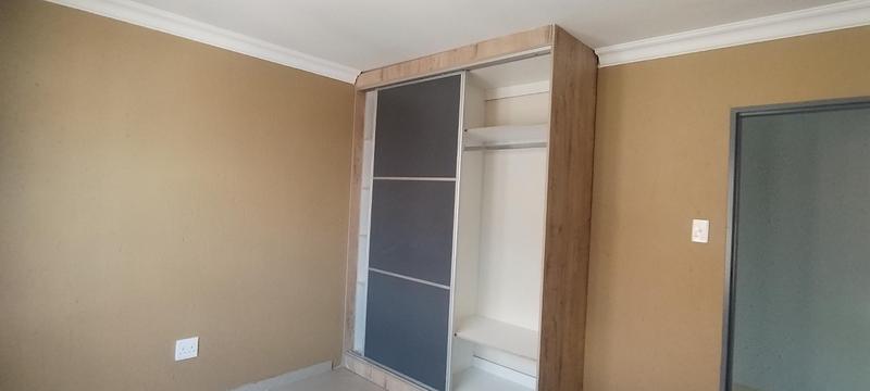 4 Bedroom Property for Sale in Wildtuinpark Gauteng