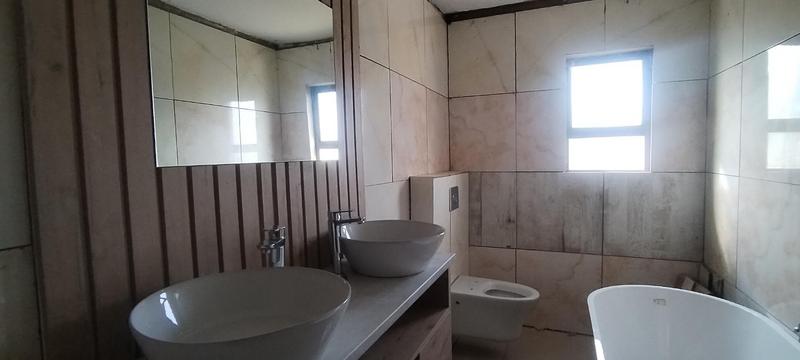 4 Bedroom Property for Sale in Wildtuinpark Gauteng