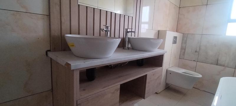 4 Bedroom Property for Sale in Wildtuinpark Gauteng