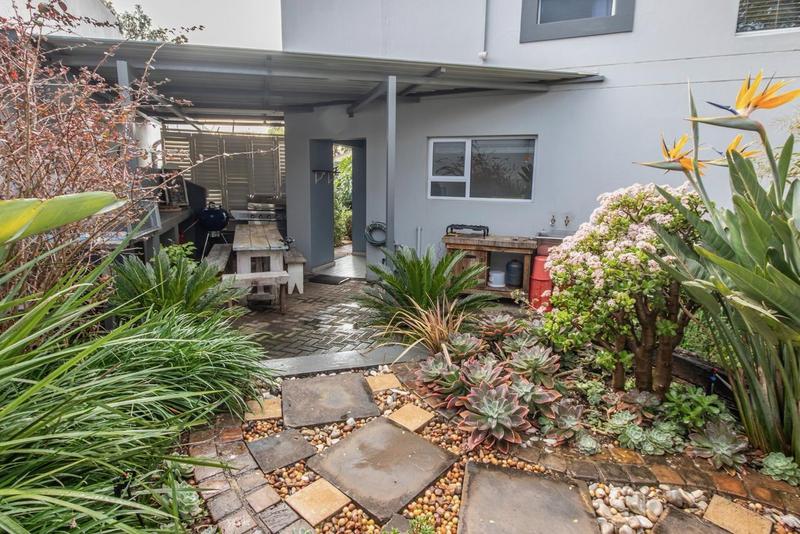 To Let 5 Bedroom Property for Rent in Homes Haven Gauteng