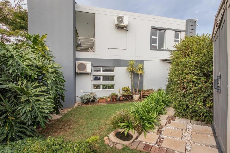 To Let 5 Bedroom Property for Rent in Homes Haven Gauteng