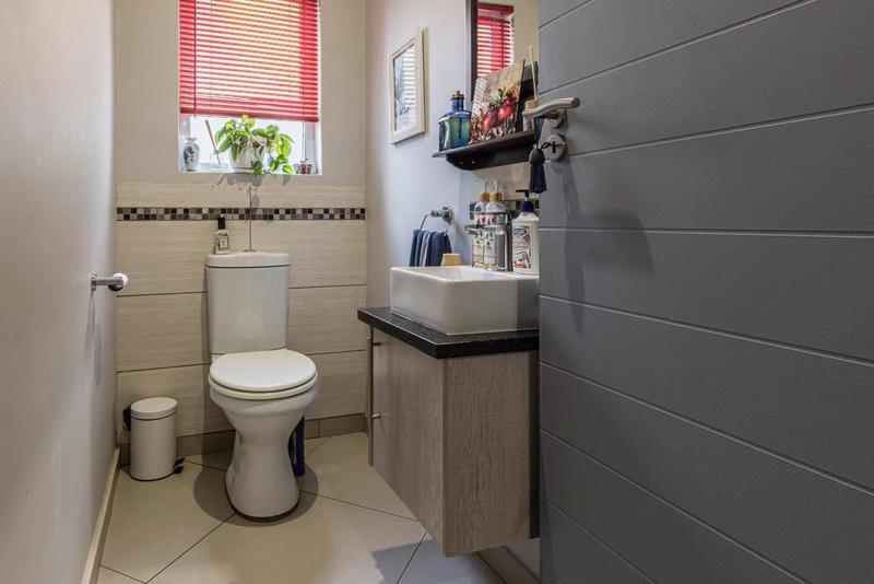 To Let 5 Bedroom Property for Rent in Homes Haven Gauteng