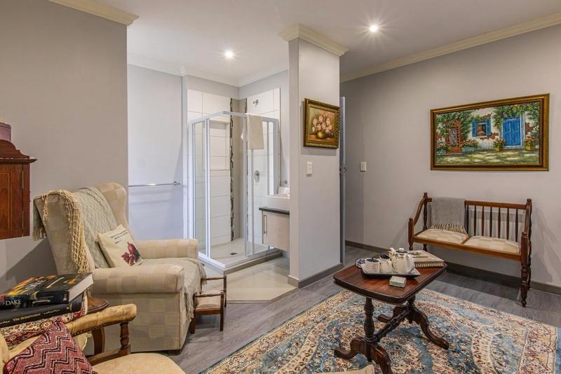 To Let 5 Bedroom Property for Rent in Homes Haven Gauteng