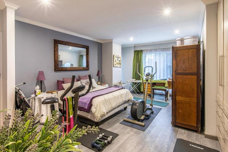 To Let 5 Bedroom Property for Rent in Homes Haven Gauteng