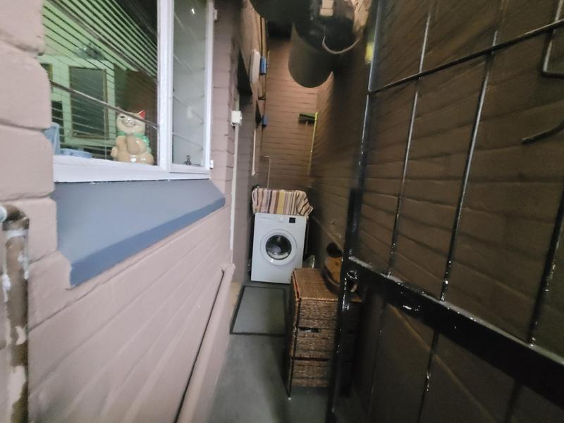 To Let 2 Bedroom Property for Rent in Petersfield Gauteng