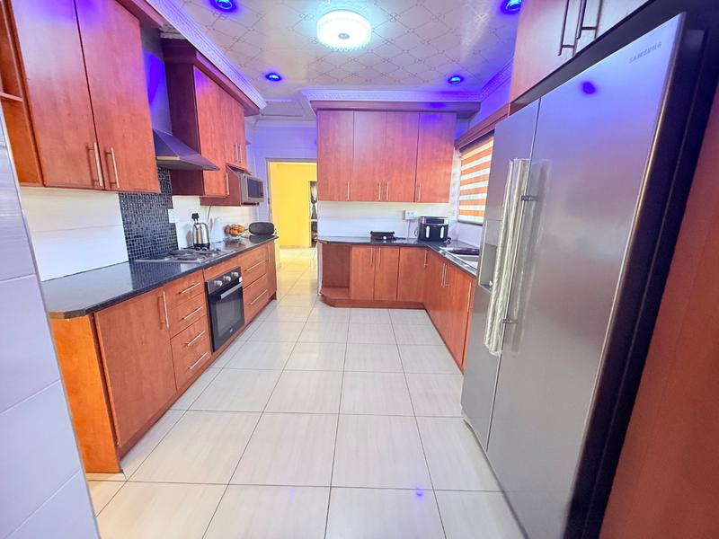 3 Bedroom Property for Sale in Vanderbijlpark CW 4 Gauteng