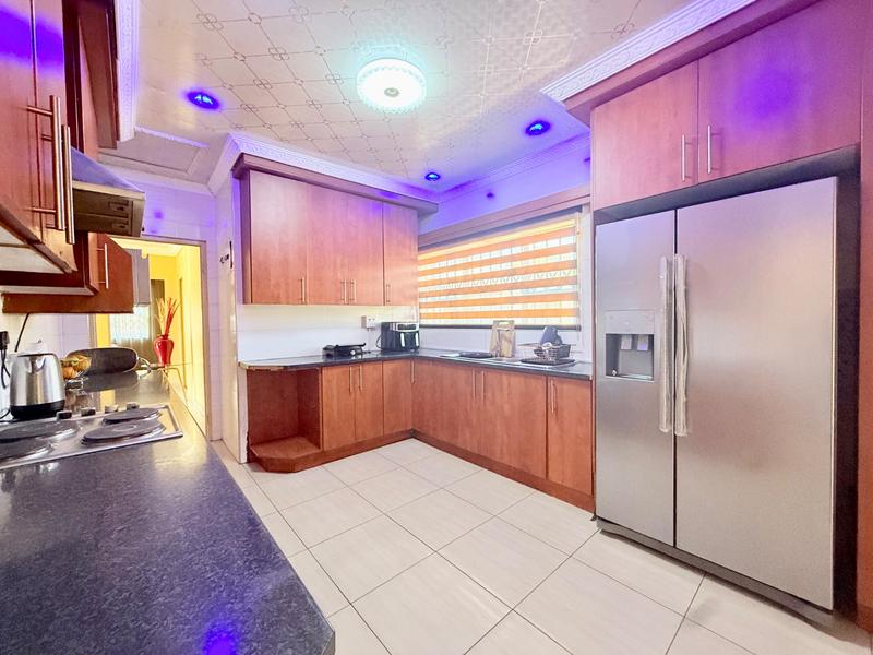 3 Bedroom Property for Sale in Vanderbijlpark CW 4 Gauteng