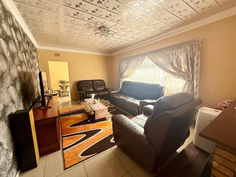 3 Bedroom Property for Sale in Vanderbijlpark CW 4 Gauteng