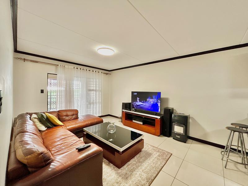 To Let 2 Bedroom Property for Rent in Blue Hills Gauteng
